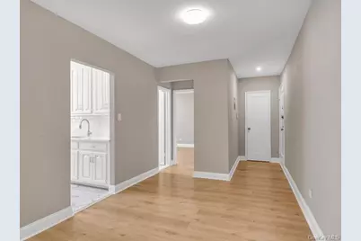 88-09 Northern Blvd #505, East Elmhurst, NY 11369 - Photo 7