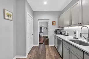 24 E Park Pl, Suffern, NY 10901 - Photo 9