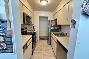 305 Towne House Village, Islandia, NY 11749 - Photo 5