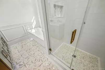 27 Grape Lane, Hicksville, NY 11801 - Photo 31