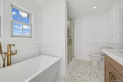 27 Grape Lane, Hicksville, NY 11801 - Photo 27