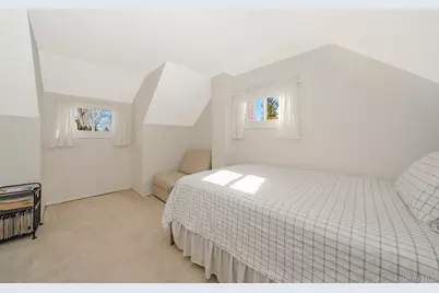 385 Irving Street, Central Islip, NY 11722 - Photo 17