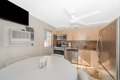 385 Irving Street, Central Islip, NY 11722 - Photo 11