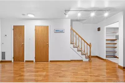 62-01 Douglaston Parkway, Douglaston, NY 11362 - Photo 7