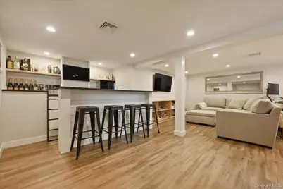 98 Vincent Place, Lynbrook, NY 11563 - Photo 27