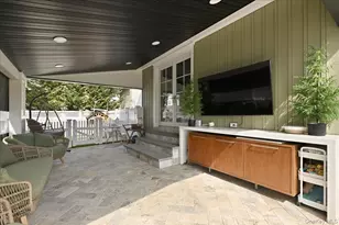 98 Vincent Pl, Lynbrook, NY 11563 - Photo 33