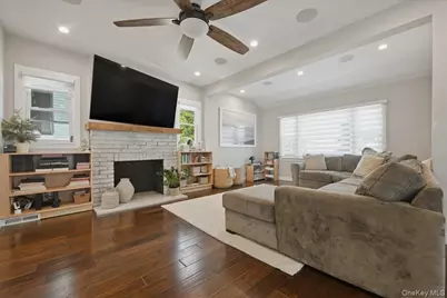 98 Vincent Place, Lynbrook, NY 11563 - Photo 5