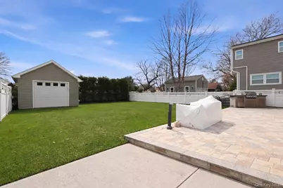 98 Vincent Place, Lynbrook, NY 11563 - Photo 35