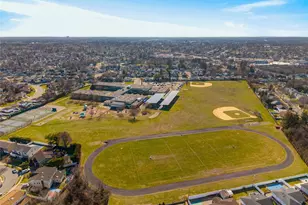 38 S Oaks Blvd, Plainview, NY 11803 - Photo 49