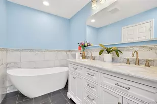 38 S Oaks Blvd, Plainview, NY 11803 - Photo 31