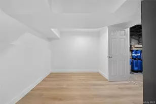 38 S Oaks Blvd, Plainview, NY 11803 - Photo 41