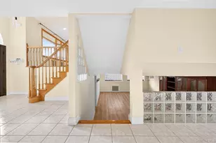 38 S Oaks Blvd, Plainview, NY 11803 - Photo 33