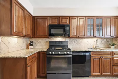 4 Tudor Circle, Yorktown Heights, NY 10598 - Photo 3