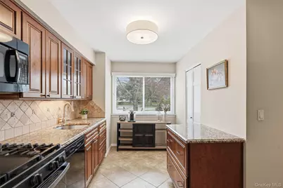 4 Tudor Circle, Yorktown Heights, NY 10598 - Photo 5