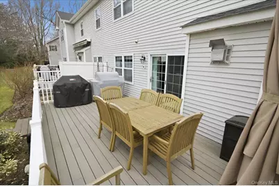 7 Monitor Road, Smithtown, NY 11787 - Photo 23