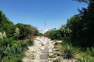 252 Asharoken Ave, Northport, NY 11768 - Photo 3