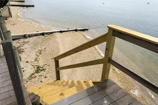 1429 Peconic Bay Blvd, Jamesport, NY 11947 - Photo 27