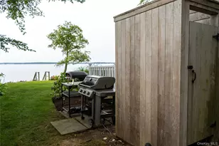 1429 Peconic Bay Blvd, Jamesport, NY 11947 - Photo 29