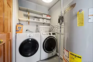 69-23 66th Dr, Middle Village, NY 11379 - Photo 27