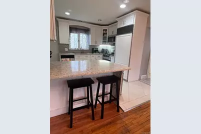 14 Redbrook Road, Great Neck, NY 11024 - Photo 5