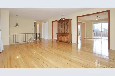 74 Minuteman Circle, Orangeburg, NY 10962 - Photo 7