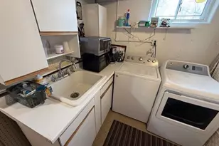 5 Sage Ct, Huntington Station, NY 11746 - Photo 13