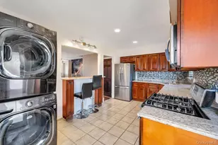 3247 Fairmount Ave, Bronx, NY 10465 - Photo 9