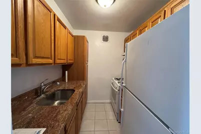 108-49 63rd Ave #2C, Forest Hills, NY 11375 - Photo 9