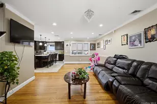 5 Wheeler Ct, Deer Park, NY 11729 - Photo 5