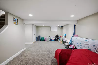 5 Wheeler Court, Deer Park, NY 11729 - Photo 19