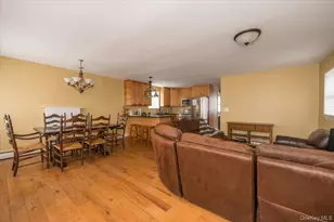 7 Poplar Ave, Bronx, NY 10465 - Photo 3