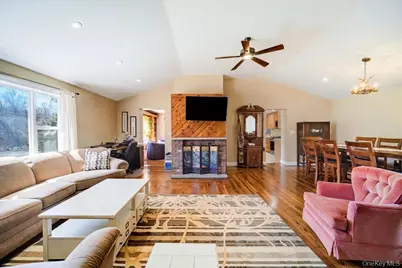 1548 State Route 32, Wallkill, NY 12589 - Photo 9