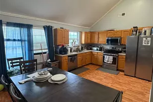 83 Third Ave, Bay Shore, NY 11706 - Photo 5