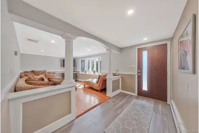 43 Hallock Avenue, Smithtown, NY 11787 - Photo 7