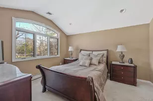 43 Hallock Ave, Smithtown, NY 11787 - Photo 37