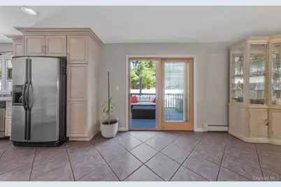 43 Hallock Avenue, Smithtown, NY 11787 - Photo 15