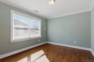 246 Tibbetts Rd, Yonkers, NY 10705 - Photo 13