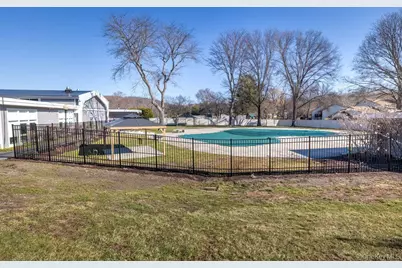 10 Regents Place #D, Yorktown Heights, NY 10598 - Photo 27