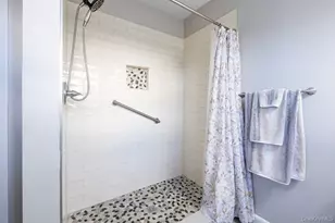 10 Regents Pl, Yorktown Heights, NY 10598 - Photo 13