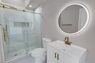 154 California Ave, Freeport, NY 11520 - Photo 17