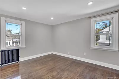 154 California Avenue, Freeport, NY 11520 - Photo 27