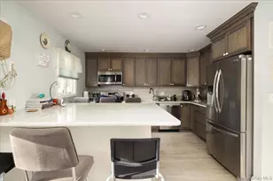 61 Cedar St, Massapequa, NY 11758 - Photo 3