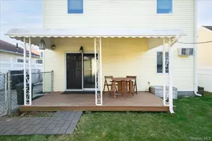 61 Cedar St, Massapequa, NY 11758 - Photo 19