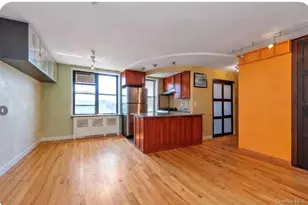 83-40 Austin St, Kew Gardens, NY 11415 - Photo 3