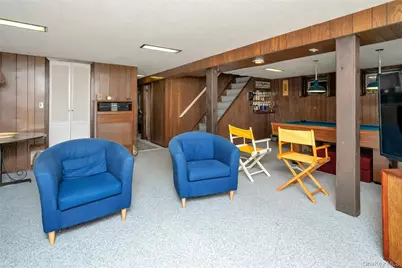 5 Vegas Court, Plainview, NY 11803 - Photo 15