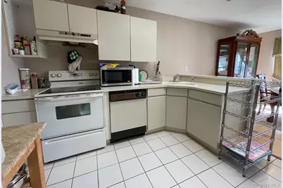 46 Vista Drive S, Manorville, NY 11949 - Photo 15