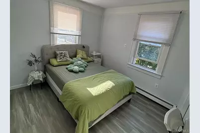 14418 Negundo Avenue, Flushing, NY 11355 - Photo 5