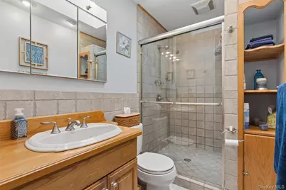 140 Oak Street, Medford, NY 11763 - Photo 13