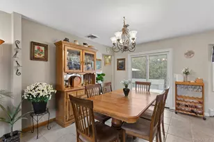 140 Oak St, Medford, NY 11763 - Photo 5