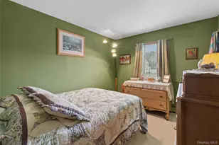 140 Oak St, Medford, NY 11763 - Photo 11